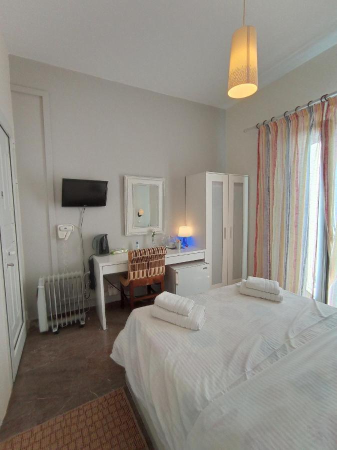 Zoe Pension Эрмиони Экстерьер фото