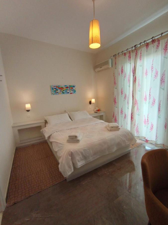 Zoe Pension Эрмиони Экстерьер фото