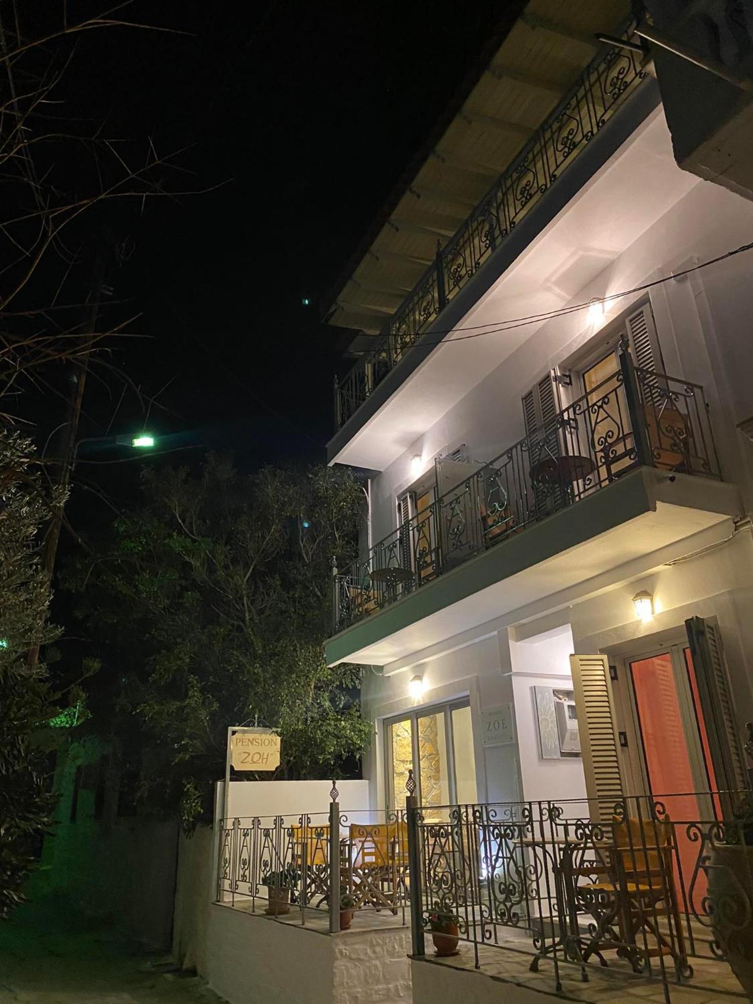 Zoe Pension Эрмиони Экстерьер фото